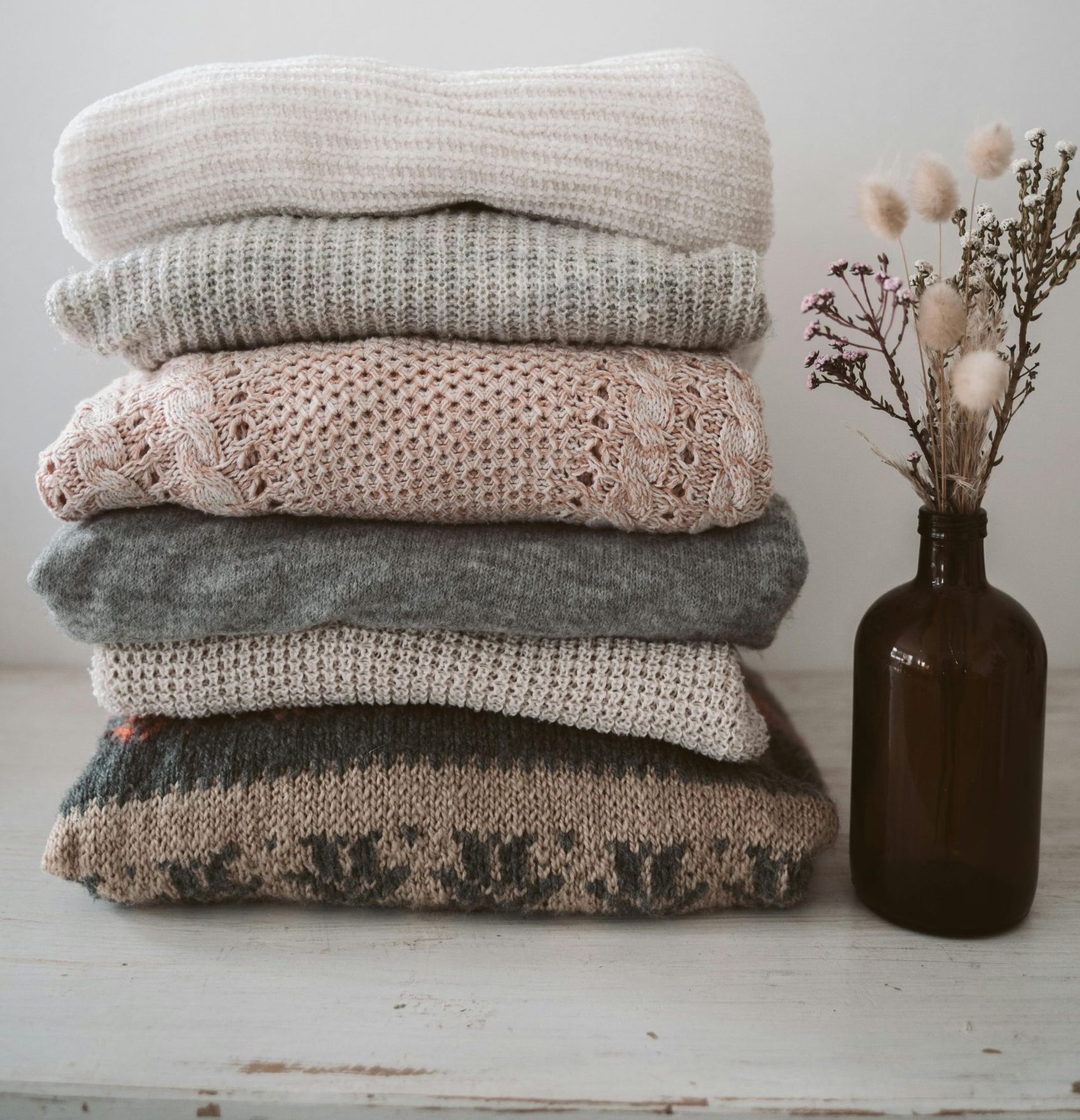 Choosing the Right Sweatshirt for Cold Climates: A Buyer’s Guide