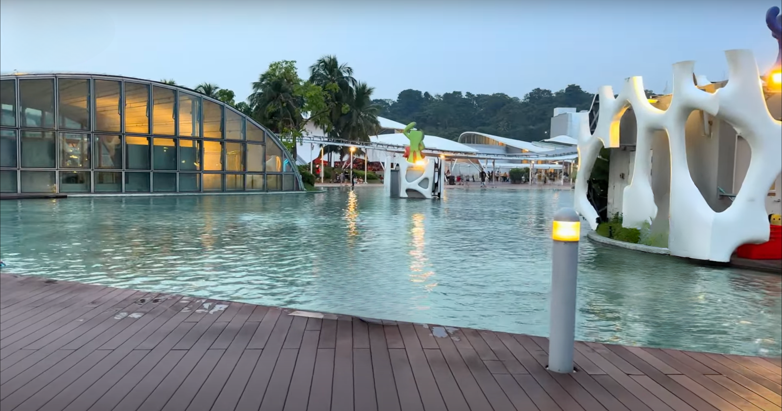 🌟 VivoCity – HarbourFront’s Waterfront Playground for Food, Fun & Shopping