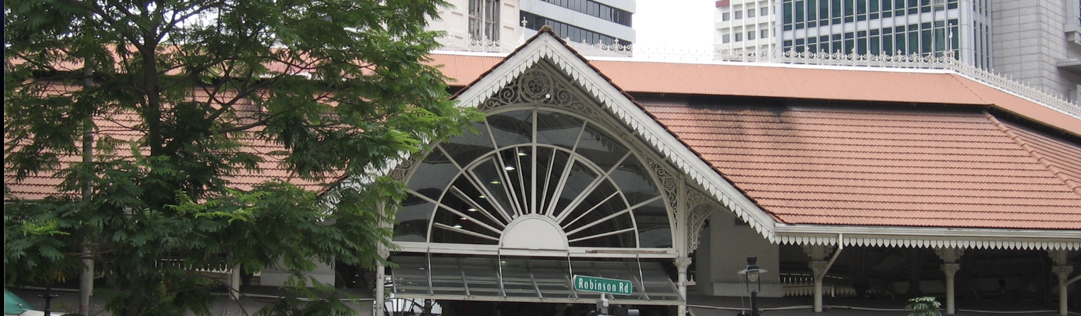 🌃 Lau Pa Sat (Telok Ayer Market) – A Heritage Hawker Haven