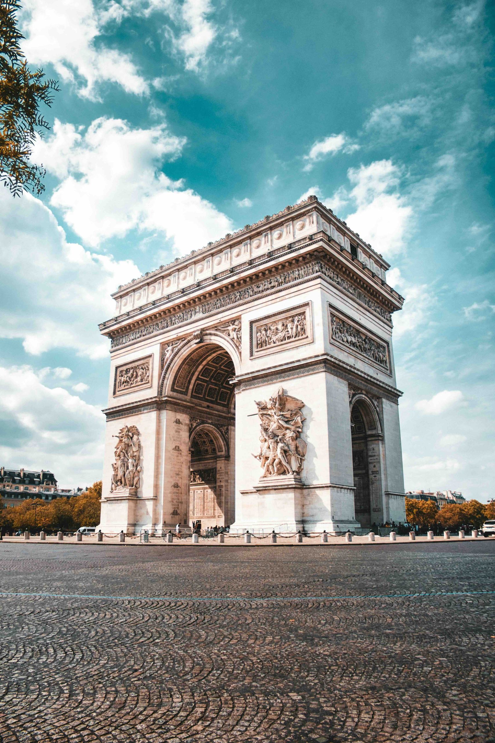 Arc de Triomphe: The Monument That Watches Over Paris